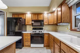 613 Delmar Dr, Champaign, IL 61822 - Photo 14
