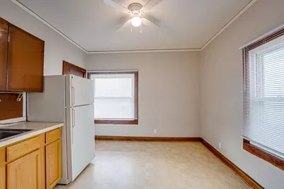 217 S 3rd Street #2, Dekalb, IL 60115 - Photo 10