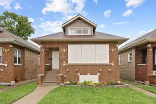 8035 S Oglesby Ave, Chicago, IL 60617 - Photo 2
