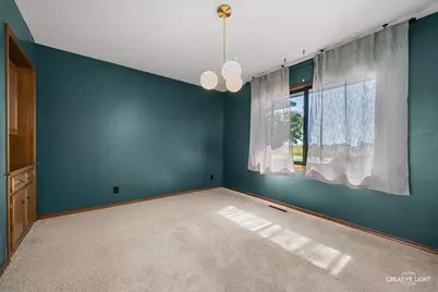 1930 Stephen Street, Aurora, IL 60502 - Photo 8