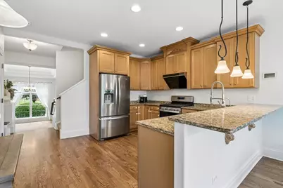 195 N Hickory Avenue, Arlington Heights, IL 60004 - Photo 8