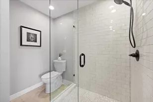 1930 W Wolfram St, Chicago, IL 60657 - Photo 20