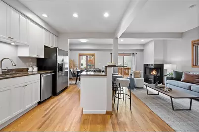 1930 W Wolfram Street, Chicago, IL 60657 - Photo 8