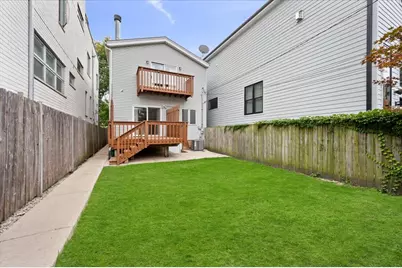 1930 W Wolfram Street, Chicago, IL 60657 - Photo 28