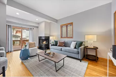 1930 W Wolfram Street, Chicago, IL 60657 - Photo 12