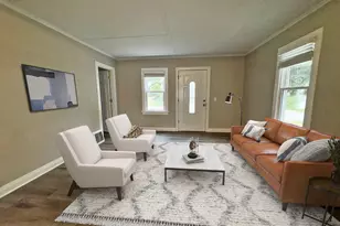 402 S 13th Ave, Saint Charles, IL 60174 - Photo 8