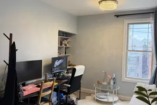 2937 S Keeley St, Chicago, IL 60608 - Photo 2