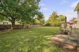 2303 Galen Dr, Champaign, IL 61821 - Photo 40