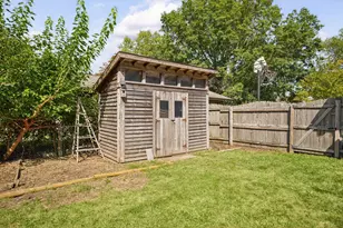 2303 Galen Dr, Champaign, IL 61821 - Photo 44