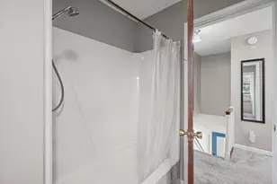 2303 Galen Dr, Champaign, IL 61821 - Photo 32