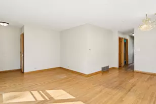 [Address not provided], Chicago, IL 60646 - Photo 6