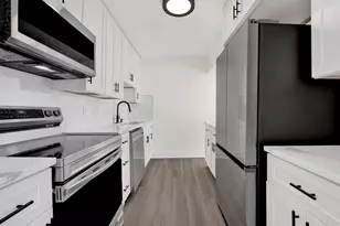 5455 N Sheridan Rd, Chicago, IL 60640 - Photo 6