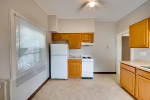 217 S 3rd St, Dekalb, IL 60115 - Photo 2