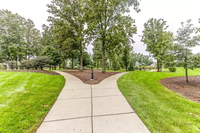 637 Insull Drive, Vernon Hills, IL 60061 - Photo 24