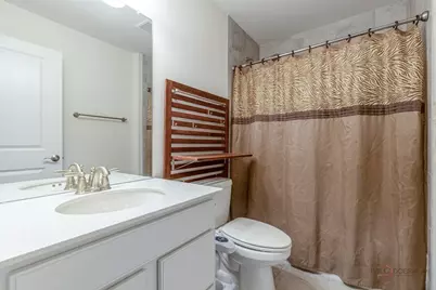 637 Insull Drive, Vernon Hills, IL 60061 - Photo 16