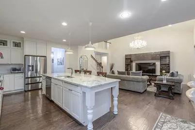 637 Insull Drive, Vernon Hills, IL 60061 - Photo 6