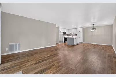 120 Lakeview Drive #208, Bloomingdale, IL 60108 - Photo 16