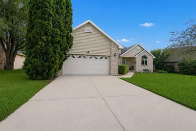 219 Greenbriar Lane, Bourbonnais, IL 60914 - Photo 2