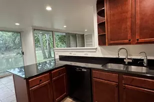 6016 E Lake Dr, Lisle, IL 60532 - Photo 6