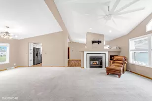 386 Buttercup Ln, Matteson, IL 60443 - Photo 18