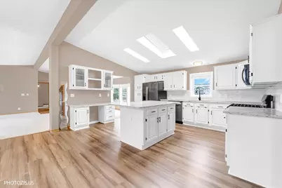 386 Buttercup Lane, Matteson, IL 60443 - Photo 10
