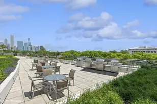 1235 S Prairie Ave, Chicago, IL 60605 - Photo 24
