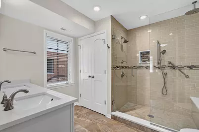 1027 Lincoln Trail, Oak Park, IL 60302 - Photo 14