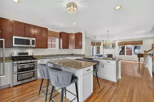 1027 Lincoln Trail, Oak Park, IL 60302 - Photo 8