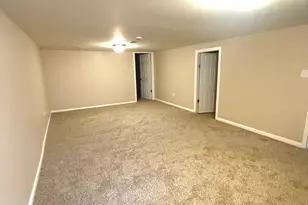 796 E 163rd St, South Holland, IL 60473 - Photo 16