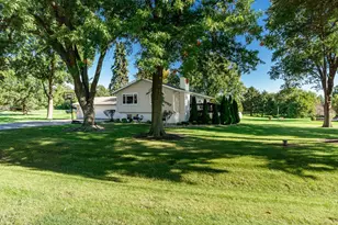 1602 Plaza Dr, Rockford, IL 61108 - Photo 2