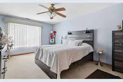 1994 Gary Court #B, Schaumburg, IL 60193 - Photo 14