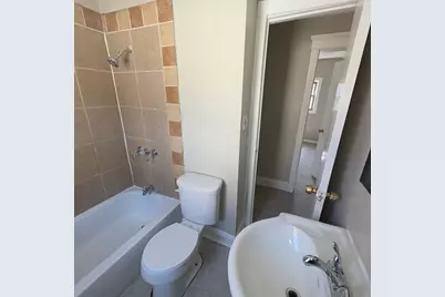 7811 S Champlain Avenue, Chicago, IL 60619 - Photo 8