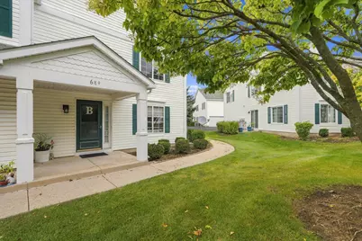 689 Fieldcrest Drive #B, South Elgin, IL 60177 - Photo 2