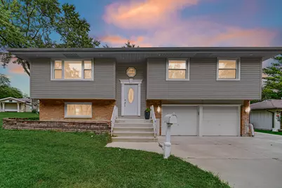 515 Falmouth Lane, Schaumburg, IL 60193 - Photo 2