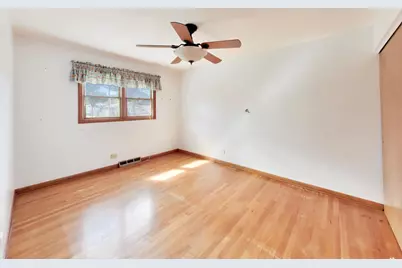 1509 E Thayer Street, Mount Prospect, IL 60056 - Photo 32