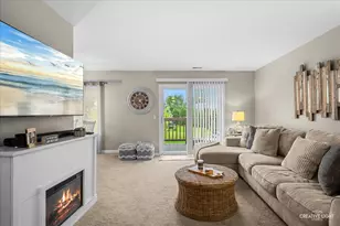 875 Golf Course Rd, Crystal Lake, IL 60014 - Photo 2