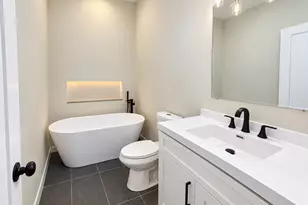 201 Capri Dr Dr, Round Lake, IL 60073 - Photo 16