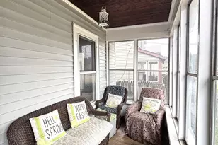 504 5th Ave, Aurora, IL 60505 - Photo 2