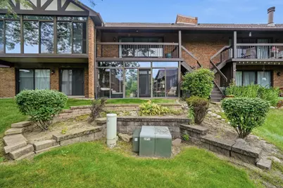 6157 Willowhill Road #D, Willowbrook, IL 60527 - Photo 4