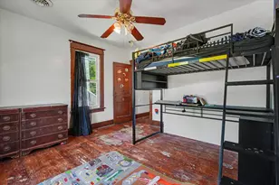 422 N 2nd St, Cissna Park, IL 60924 - Photo 20