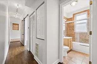 871 W Cornelia Ave, Chicago, IL 60657 - Photo 6