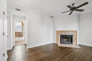 871 W Cornelia Ave, Chicago, IL 60657 - Photo 4