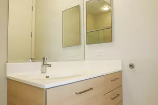910 W Huron St, Chicago, IL 60642 - Photo 10
