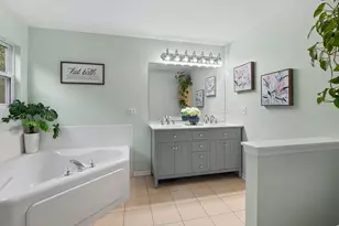 2214 W Waterford Ct, Round Lake, IL 60073 - Photo 18