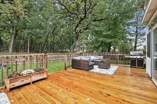 2214 W Waterford Ct, Round Lake, IL 60073 - Photo 26