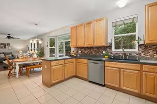 2214 W Waterford Ct, Round Lake, IL 60073 - Photo 8