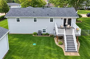 2814 Hawkshead Dr, New Lenox, IL 60451 - Photo 2