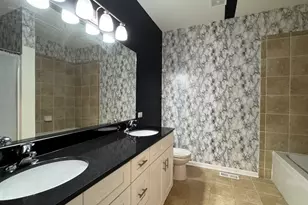 997 Regent Dr, Matteson, IL 60443 - Photo 10