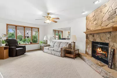 11239 S Avon Avenue, Alsip, IL 60803 - Photo 2