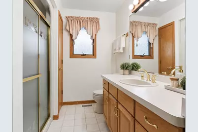 11239 S Avon Avenue, Alsip, IL 60803 - Photo 14